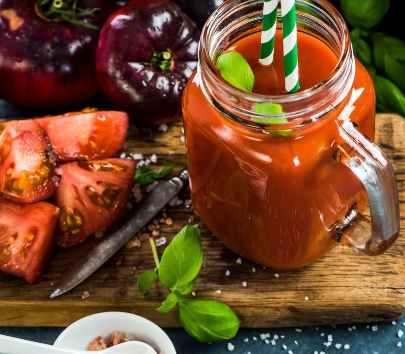clean-eating-and-healthy-food-tomato-juice.jpg